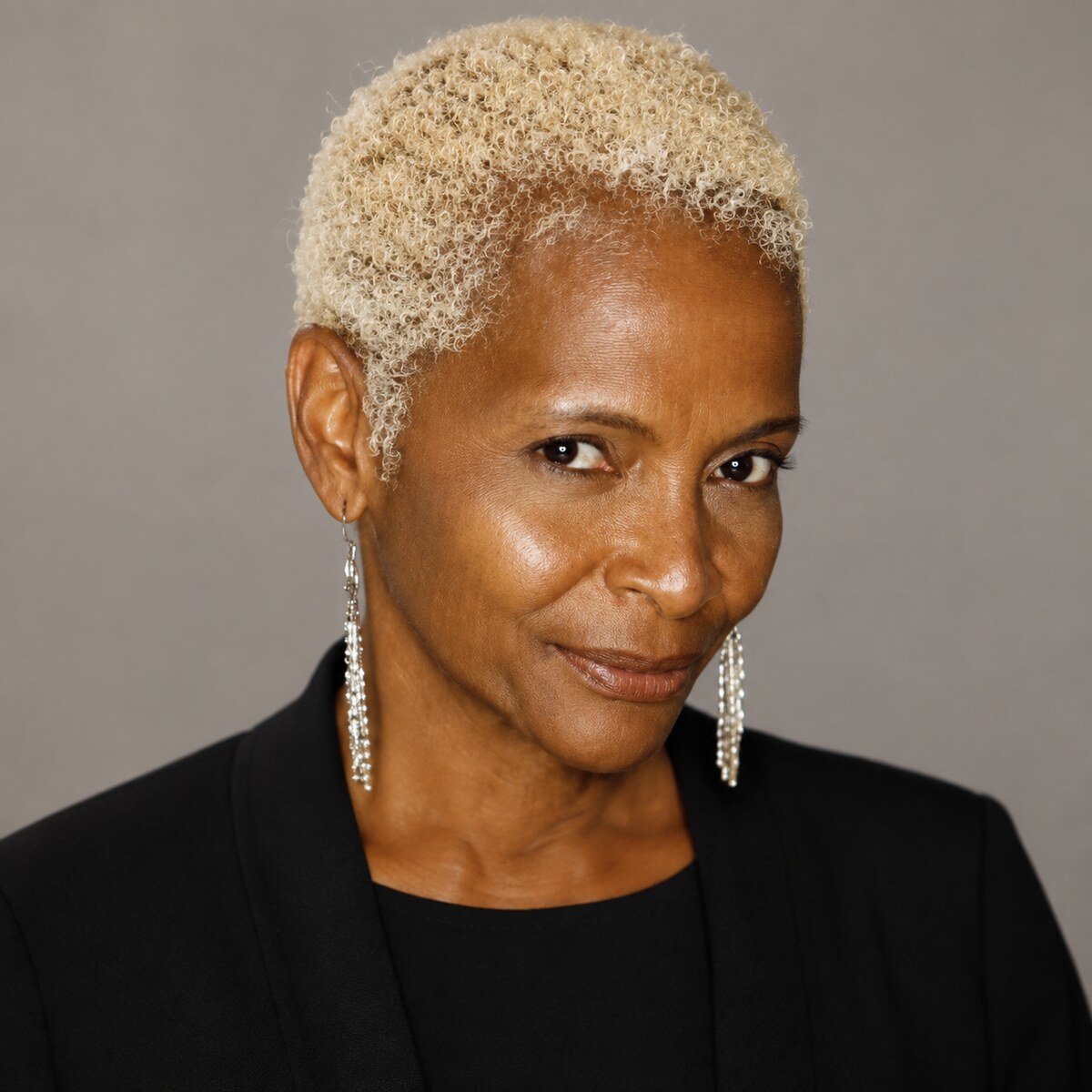 Cynthia Kelly